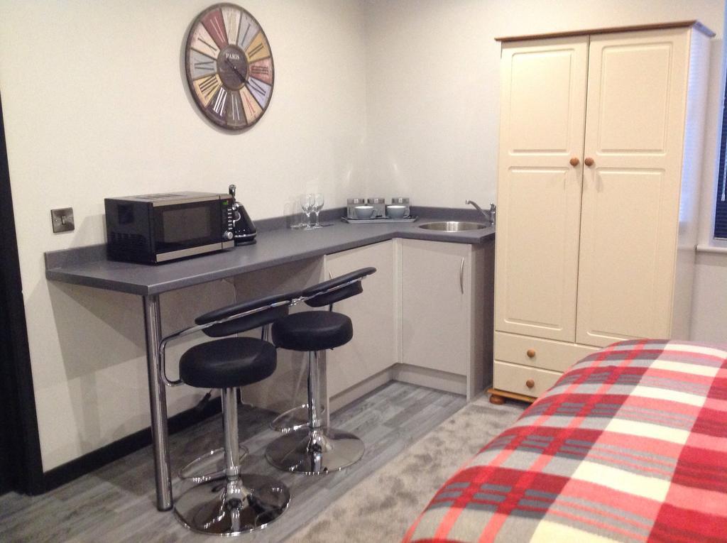 Rooms @ Number Six Oakham Room photo